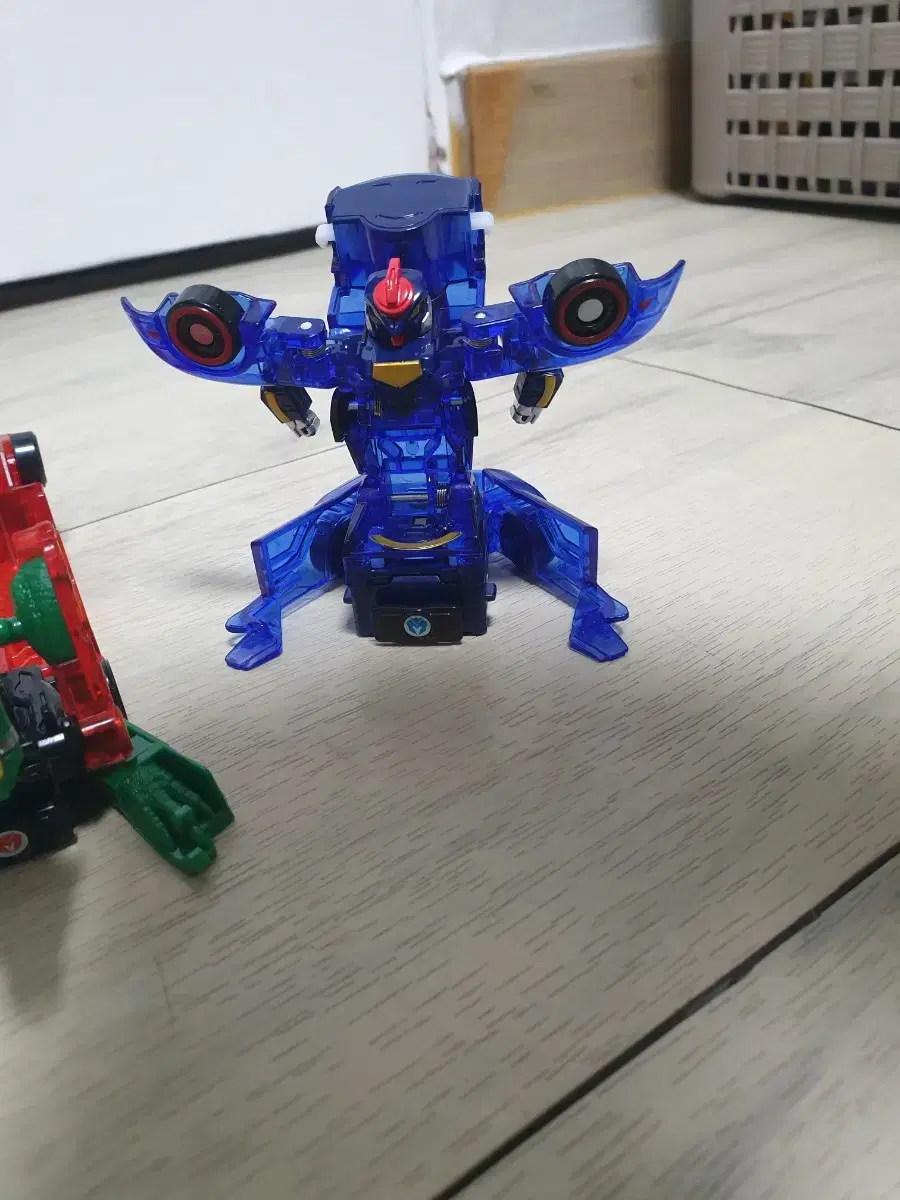 thumbnail-5